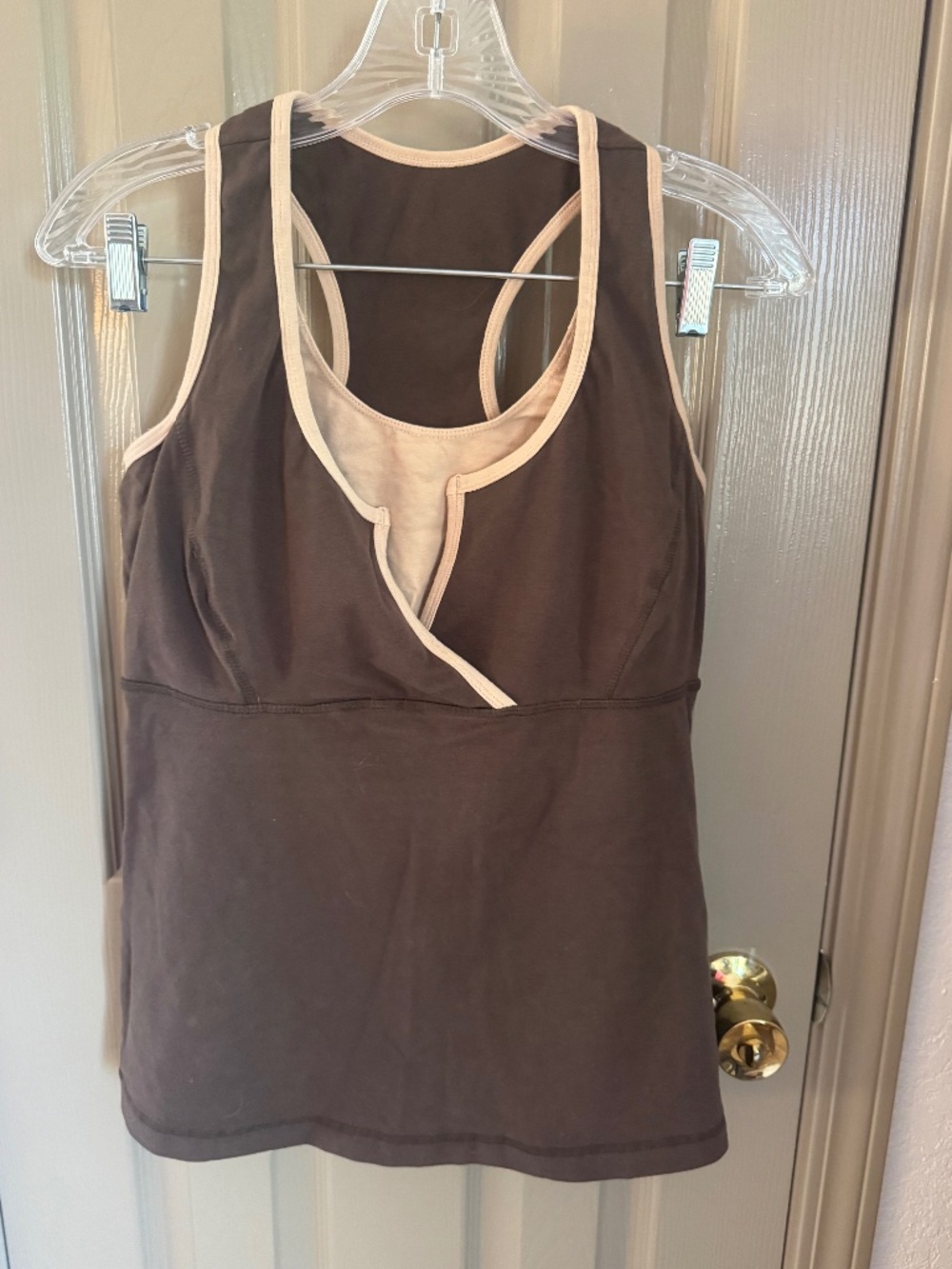 Bally total fitness brown tank top w/ shelf bra Sz L